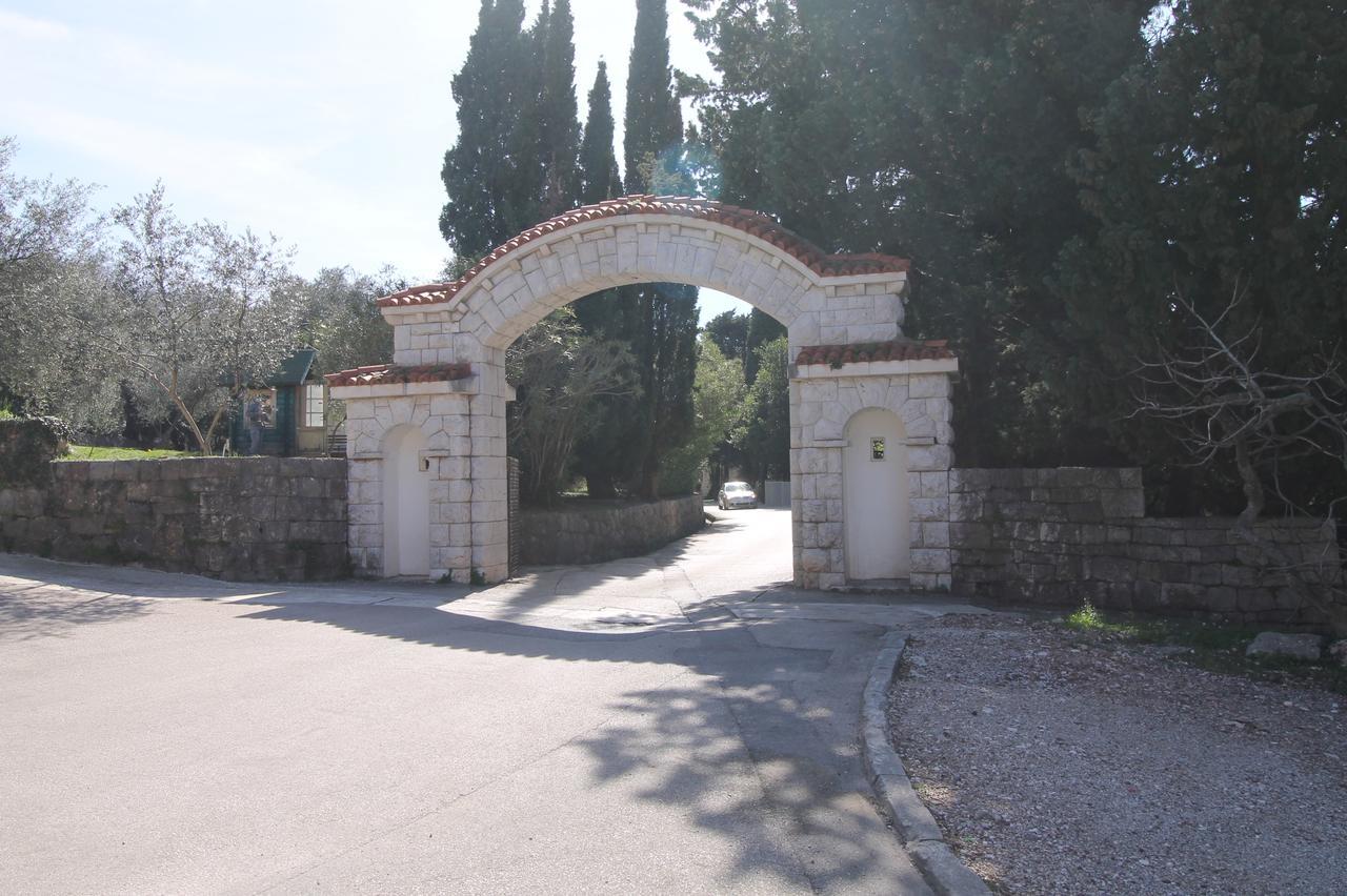 Luxury Apartment Stefan Sveti Stefan Exterior foto